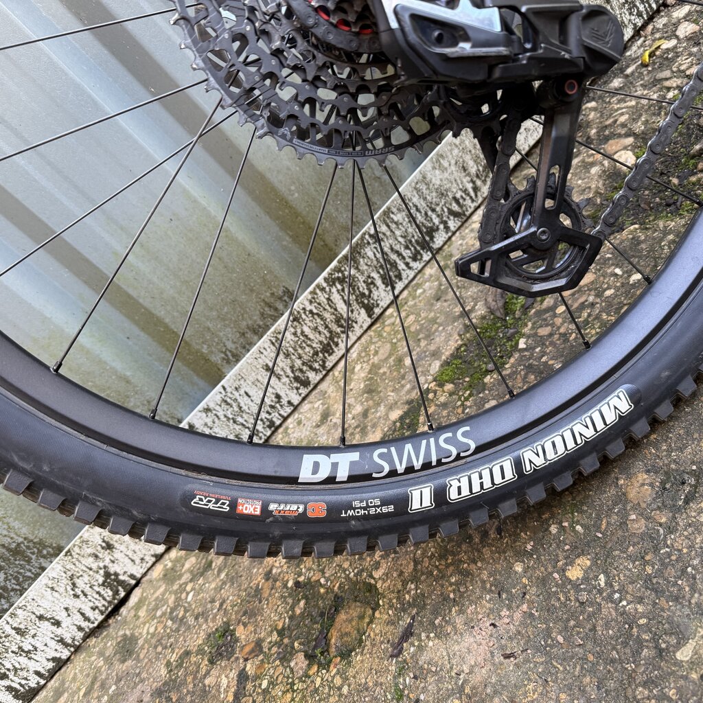 Pivot Ex Demo Pivot Bike - Trailcat LT 29 Pro X0 Eagle Transmission - Green Meadow Mist - M