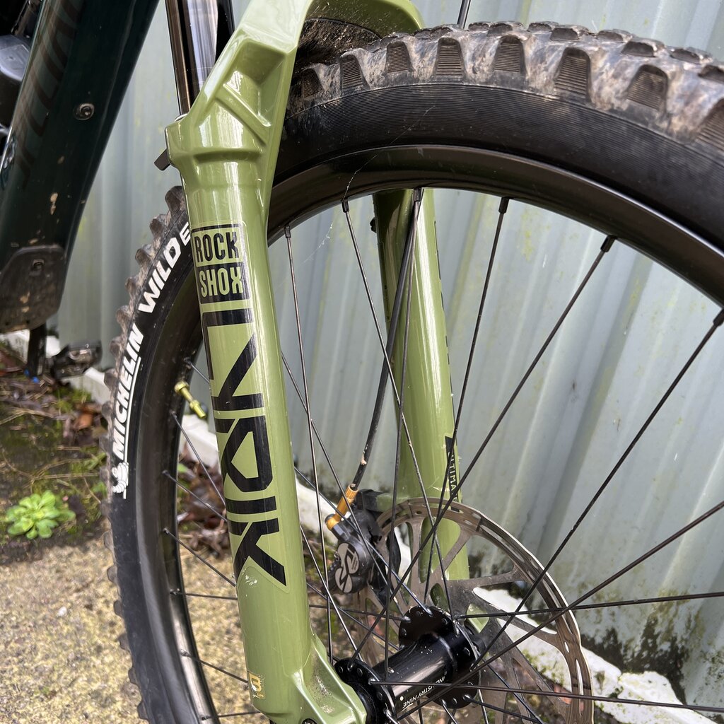 Pre-Loved 2021 Specialized Levo SL Large Green Tint + Upgrades