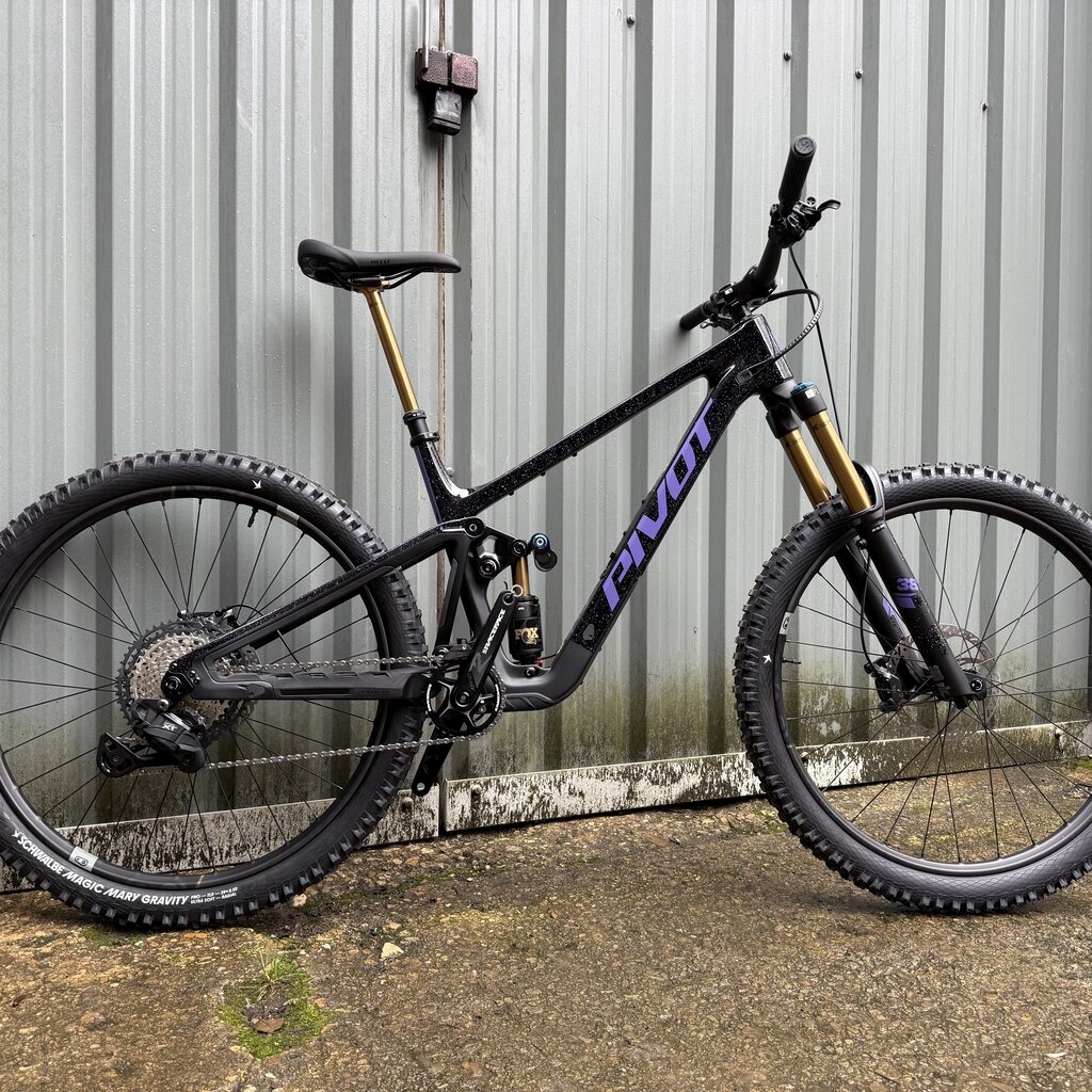 Pivot 2026 Pivot Firebird V5 29 Pro XT Di2 Air - LTD  Purple Galaxy - L