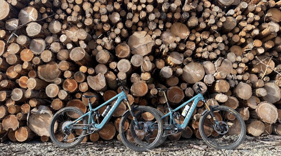 Remaining Ex-Demo Pivot Mountain Bikes!