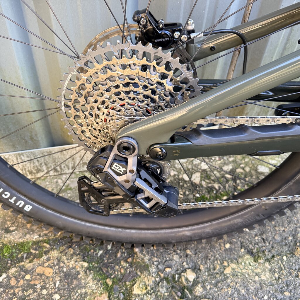 Pre-Loved Specialized Levo SL Expert Carbon Gloss Dark Moss / Oak Green S3