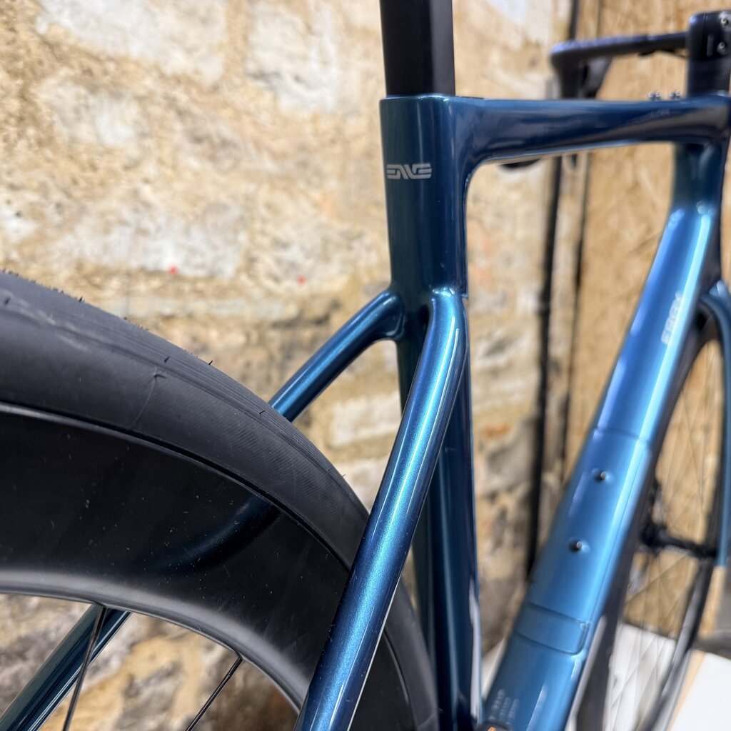 Enve Fray Agave Blue, Shimano Ultegra Di2, SES AR One Piece Bar & Stem 110/40cm, 56cm