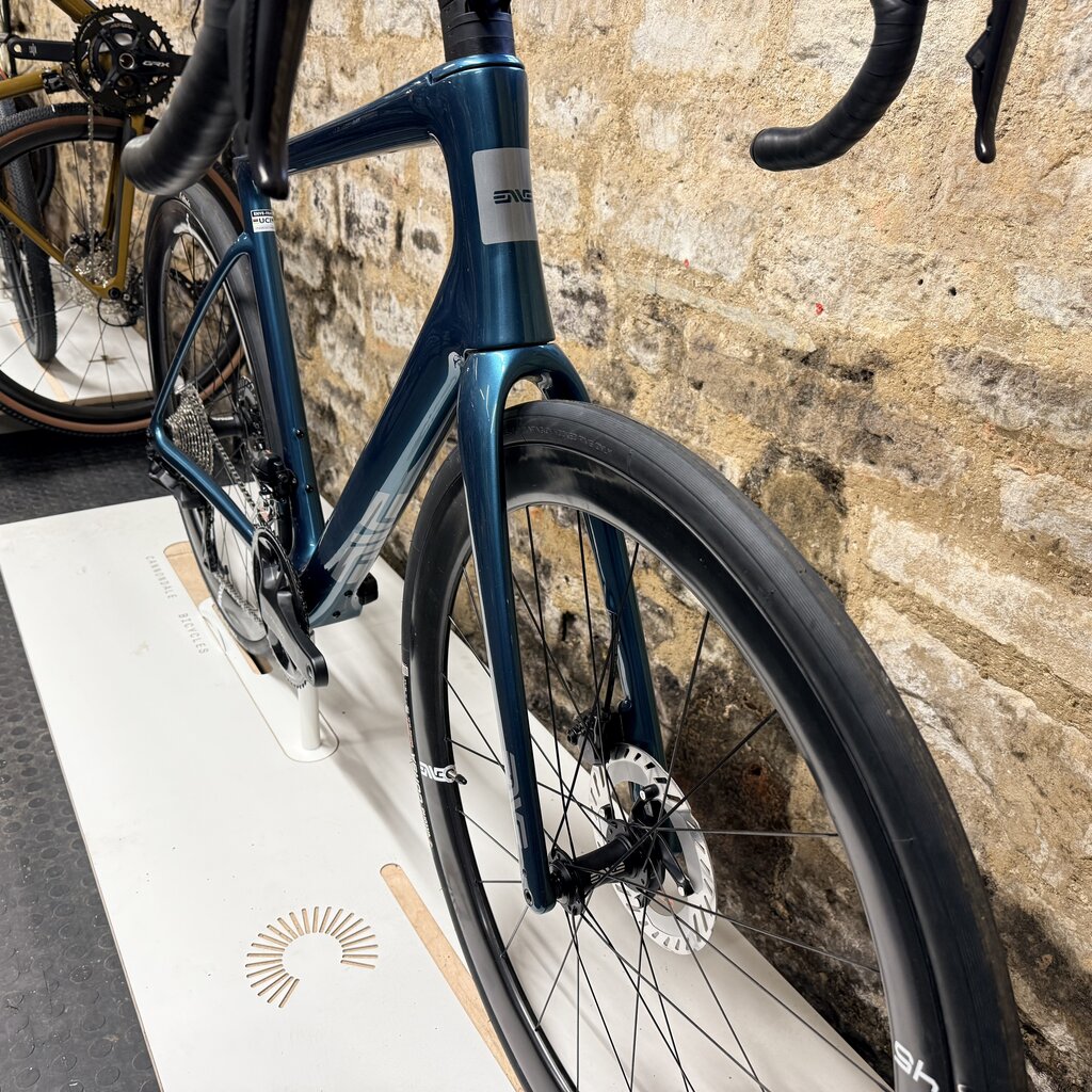 Enve Fray Agave Blue, Shimano Ultegra Di2, SES AR One Piece Bar & Stem 110/40cm, 56cm