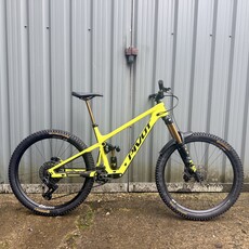 Pivot Ex-Demo Pivot Firebird V5 MX Pro X0 Eagle Trans Air YOLO Yellow Large