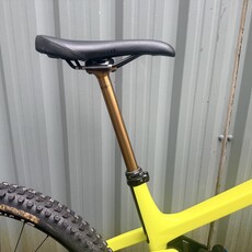 Pivot Ex-Demo Pivot Firebird V5 MX Pro X0 Eagle Trans Air YOLO Yellow Large