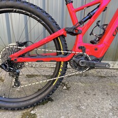 Pre-Loved 2020 Specialized Levo FSR Red Medium