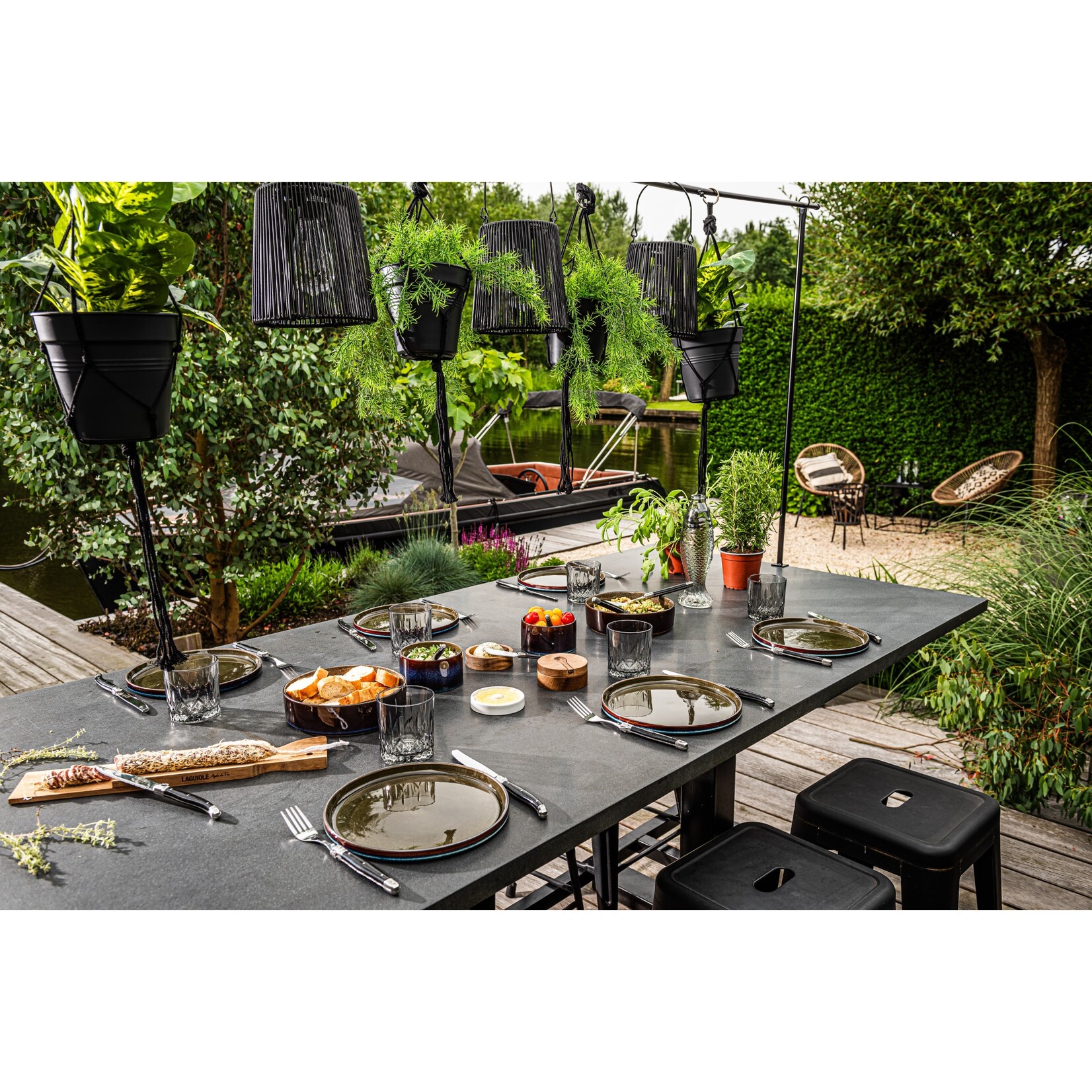 Laguiole Style de Vie Laguiole Style de Vie Premium Line bestekset 24-delig, zwart