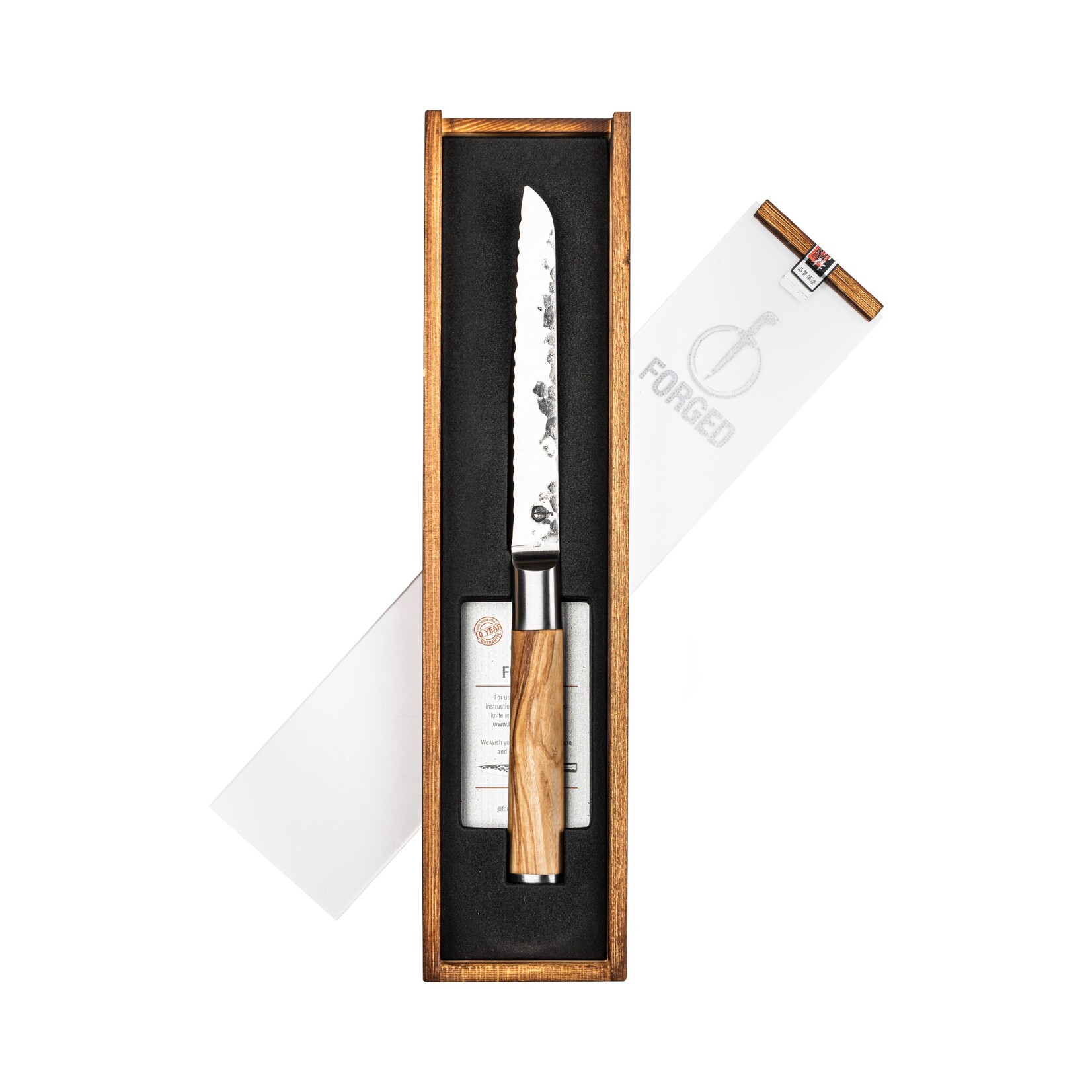 Forged Forged Olive universeel mes 14cm, gekarteld