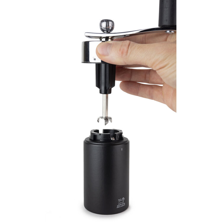 Peugeot Peugeot Isen muskaatmolen, 15 cm, mat zwart