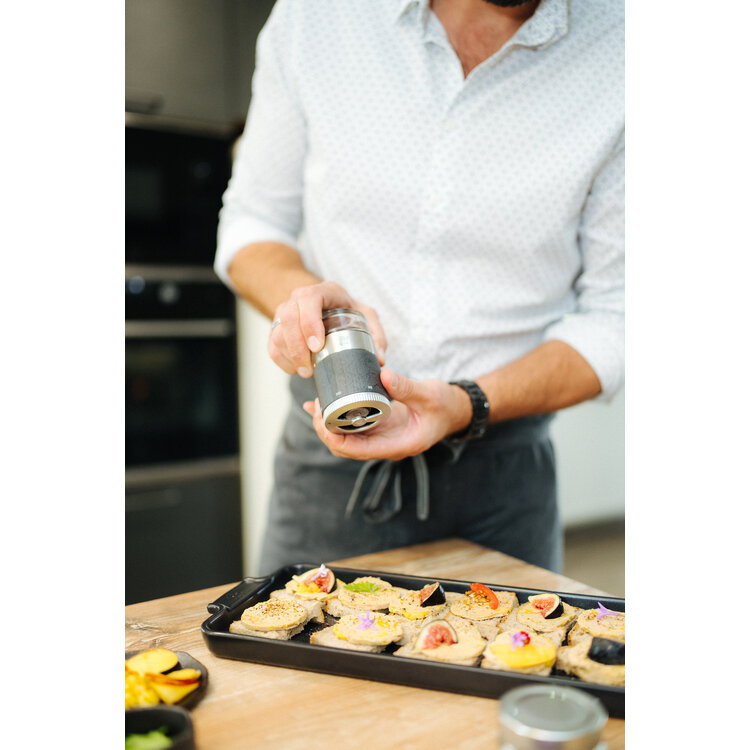 Peugeot Peugeot Maestro pepermolen 11 cm, grafiet, inclusief 3 reservoirs