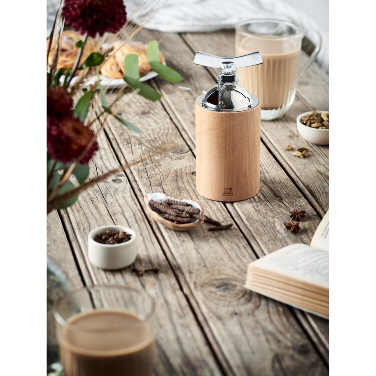 Peugeot Peugeot Isen pepermolen 16 cm, naturel, lange peper en grove kruiden