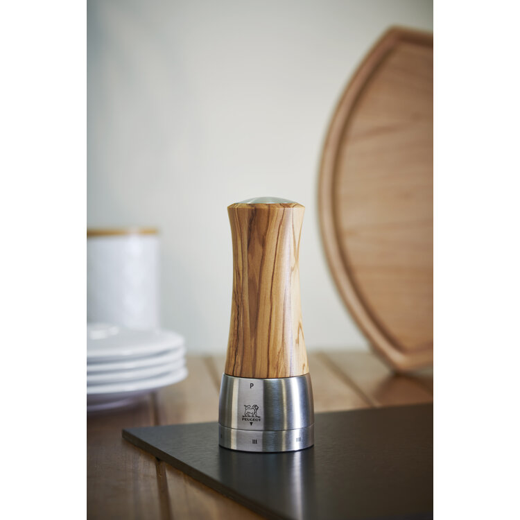 Peugeot Peugeot Madras pepermolen 16 cm, olijfhout, u'Select