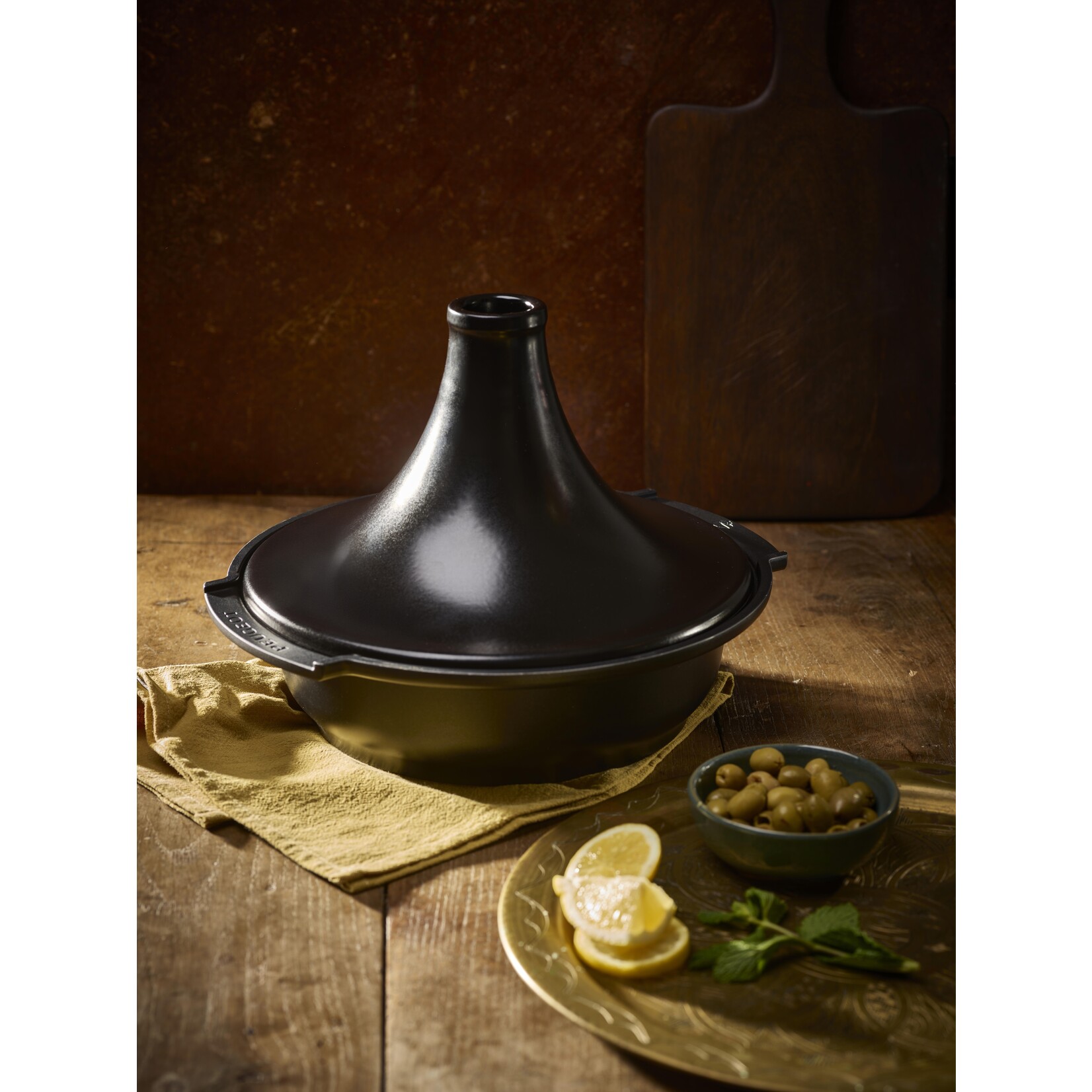 Peugeot Peugeot Atlas tajineschaal satijnzwart, 23 cm