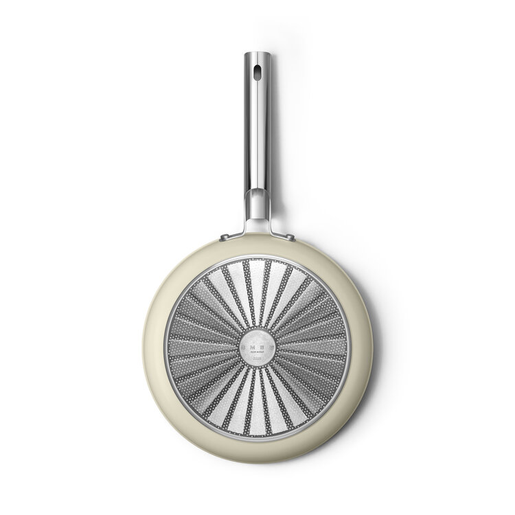 SMEG SMEG Koekenpan Crème, 28 cm, FPF2802CRM