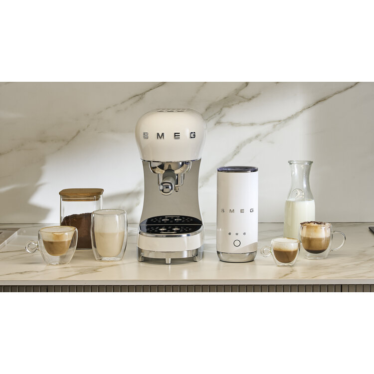 SMEG Smeg Espressomachine + melkopschuimer set - Wit - ECF12WHEU
