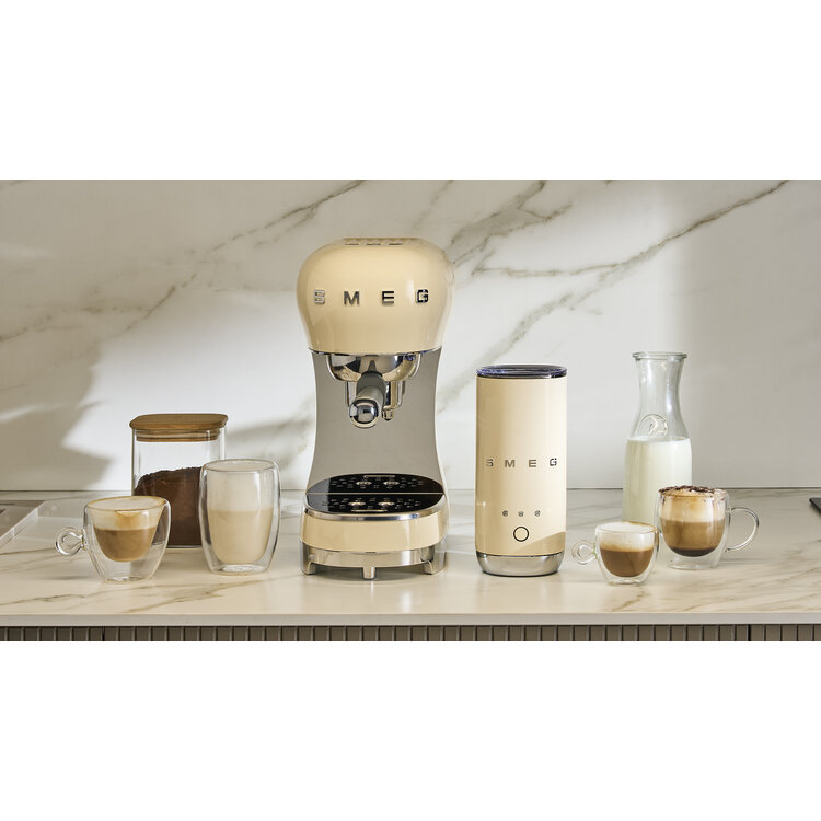 SMEG Smeg Espressomachine + melkopschuimer set - Creme - ECF12CREU