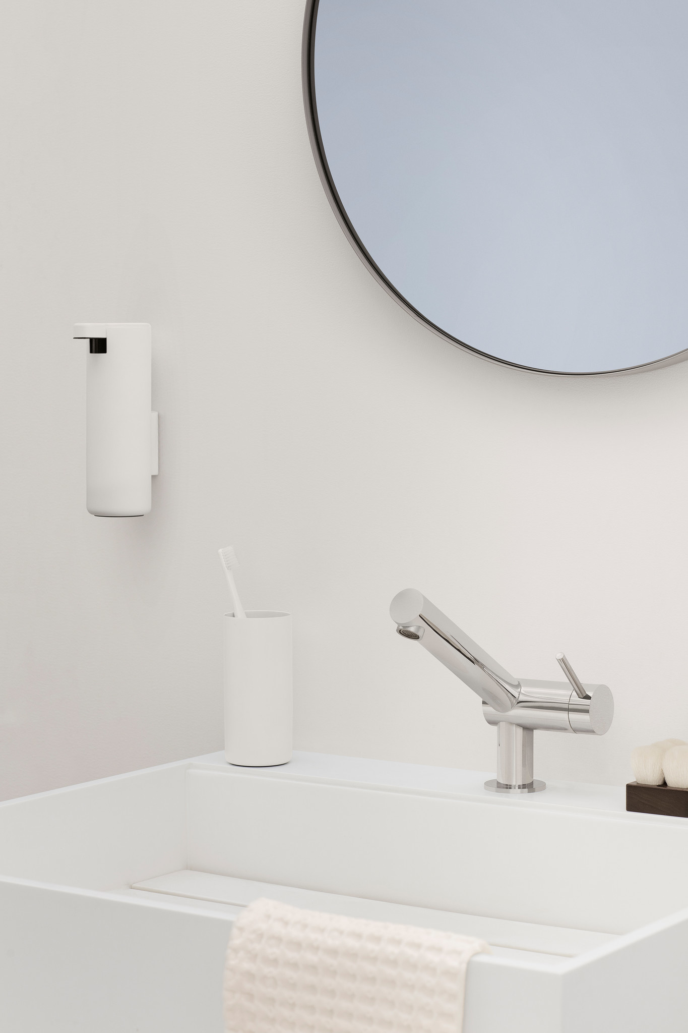 Blomus MODO soap dispenser White