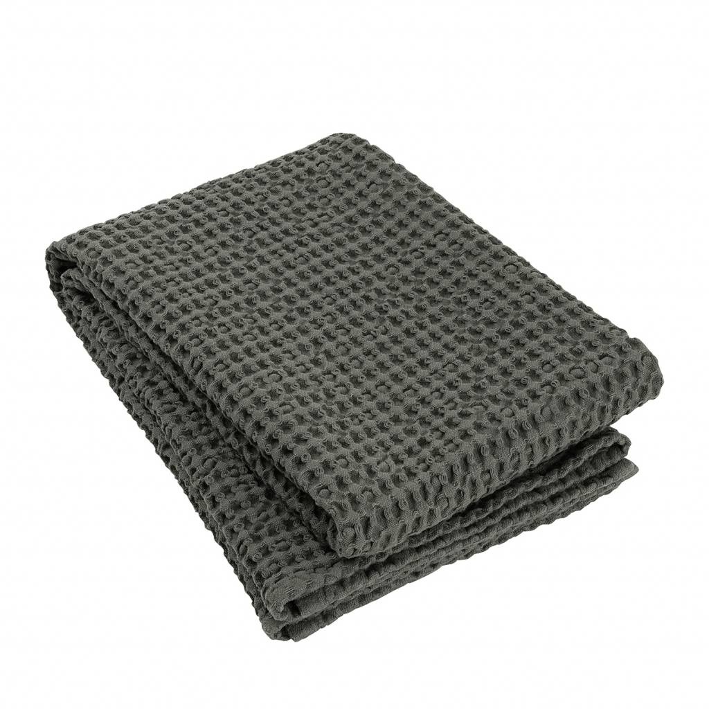 Bath towel waffle pattern 70x140 cm CARO color Agave Green, olive green 400 gr / m² (68994)