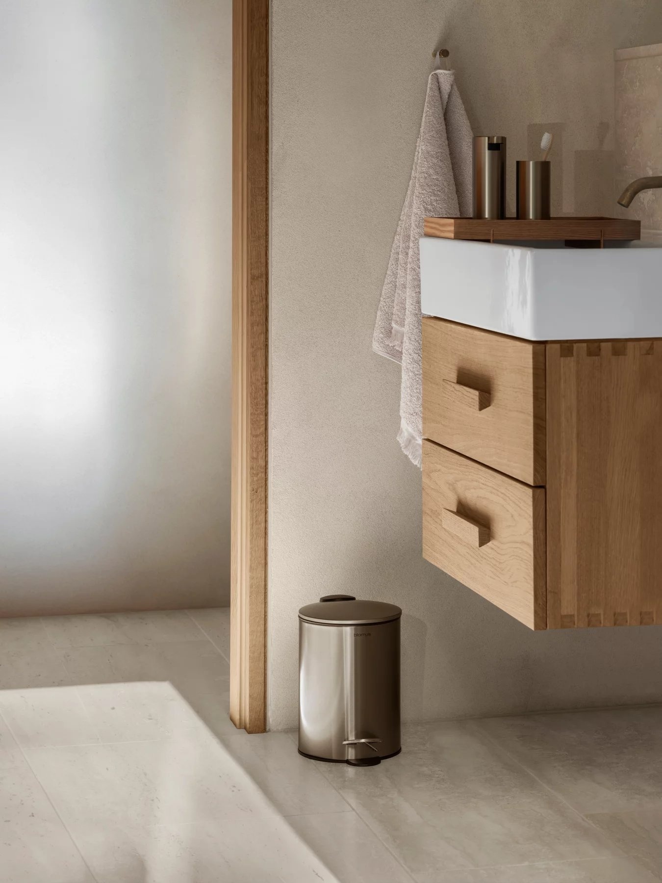 Blomus MODO cup / toothbrush holder Brass