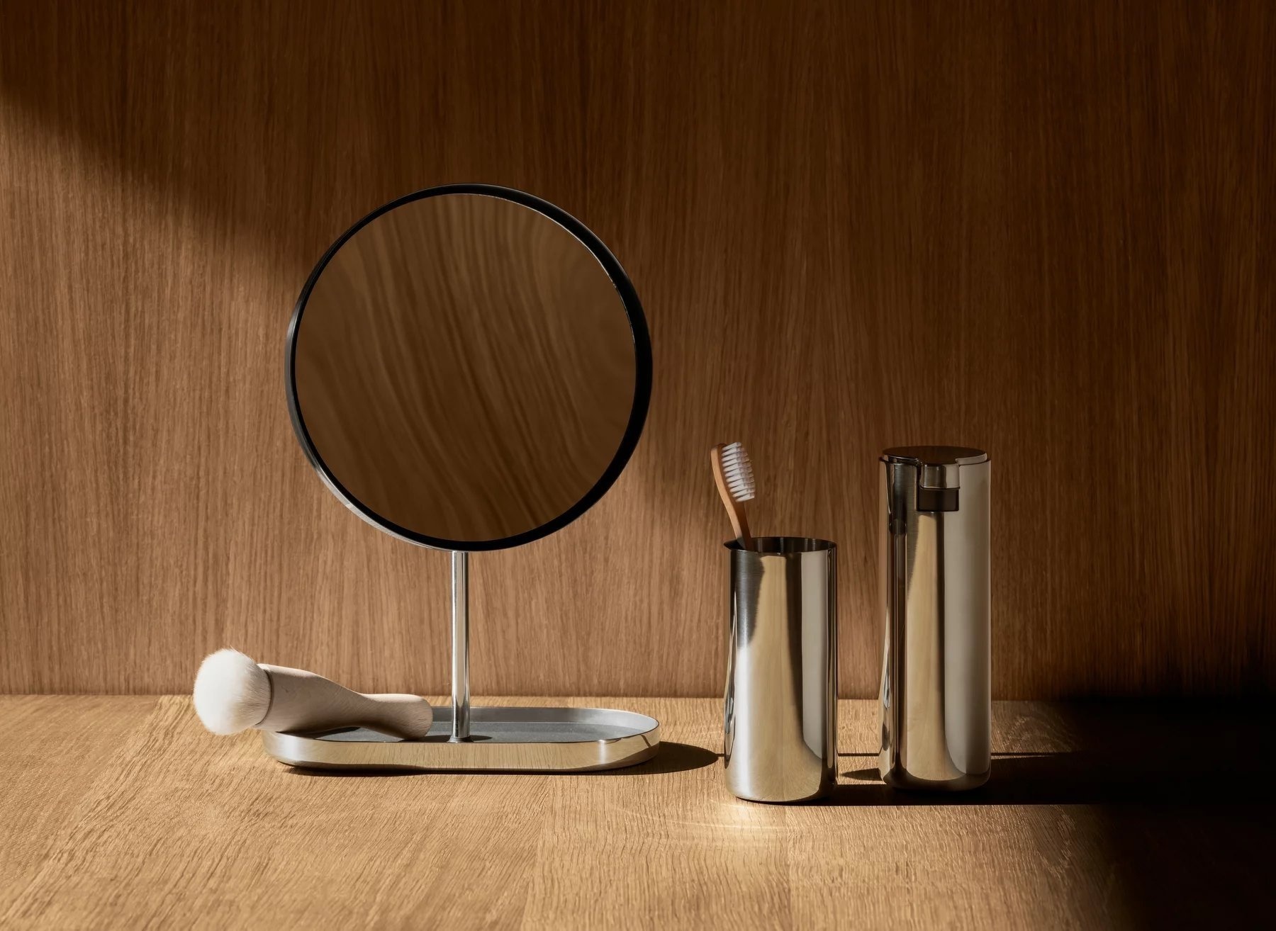 Blomus MODO toilet roll holder with shelf Polished