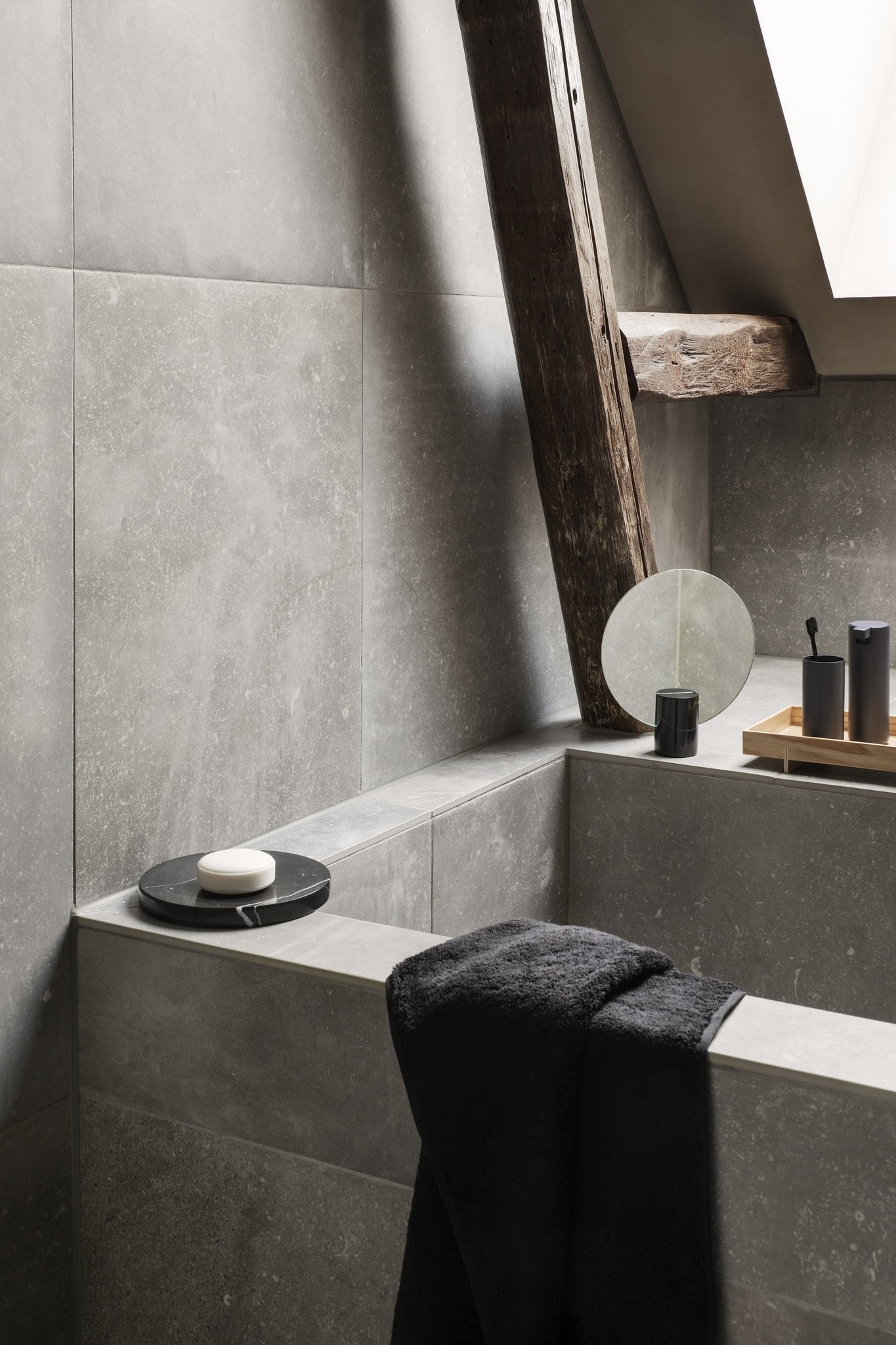 Blomus MODO soap dispenser Magnet