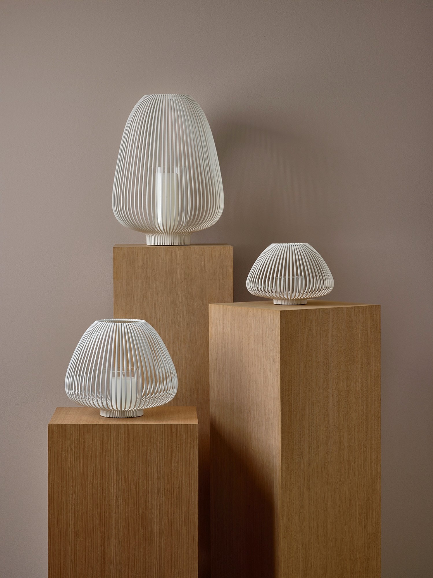 Blomus LYVA Laterne / Windlicht Stahlgrau mittel