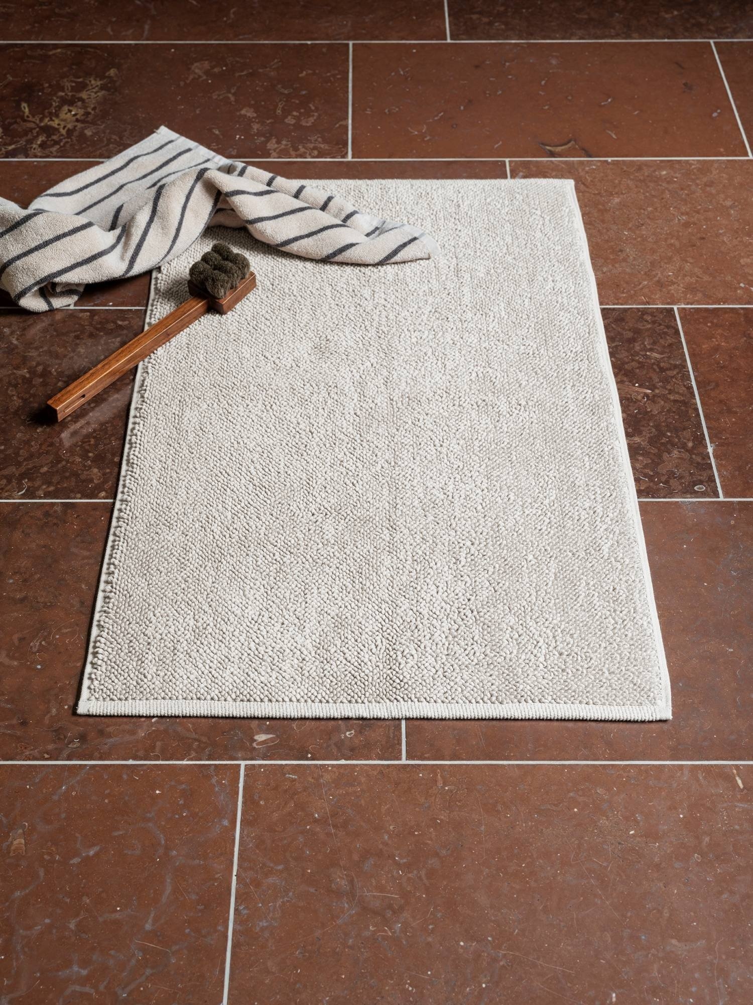 Blomus KAAVU badmat Satellite 60x100 cm