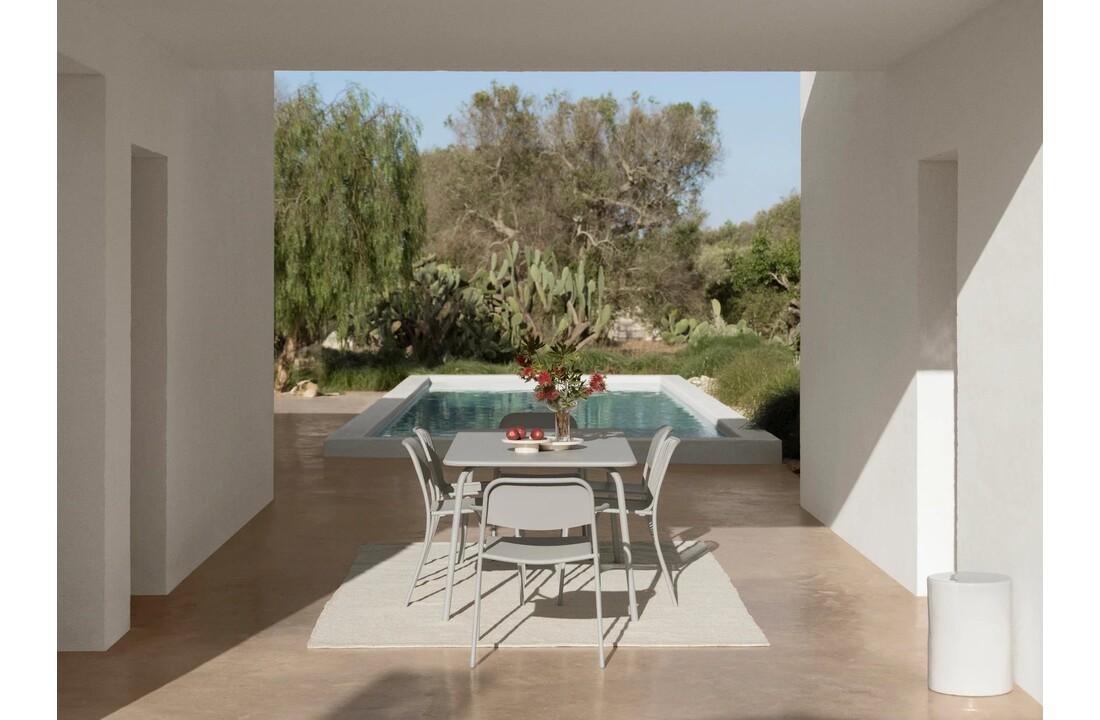 Blomus TORU side table Lily White flat