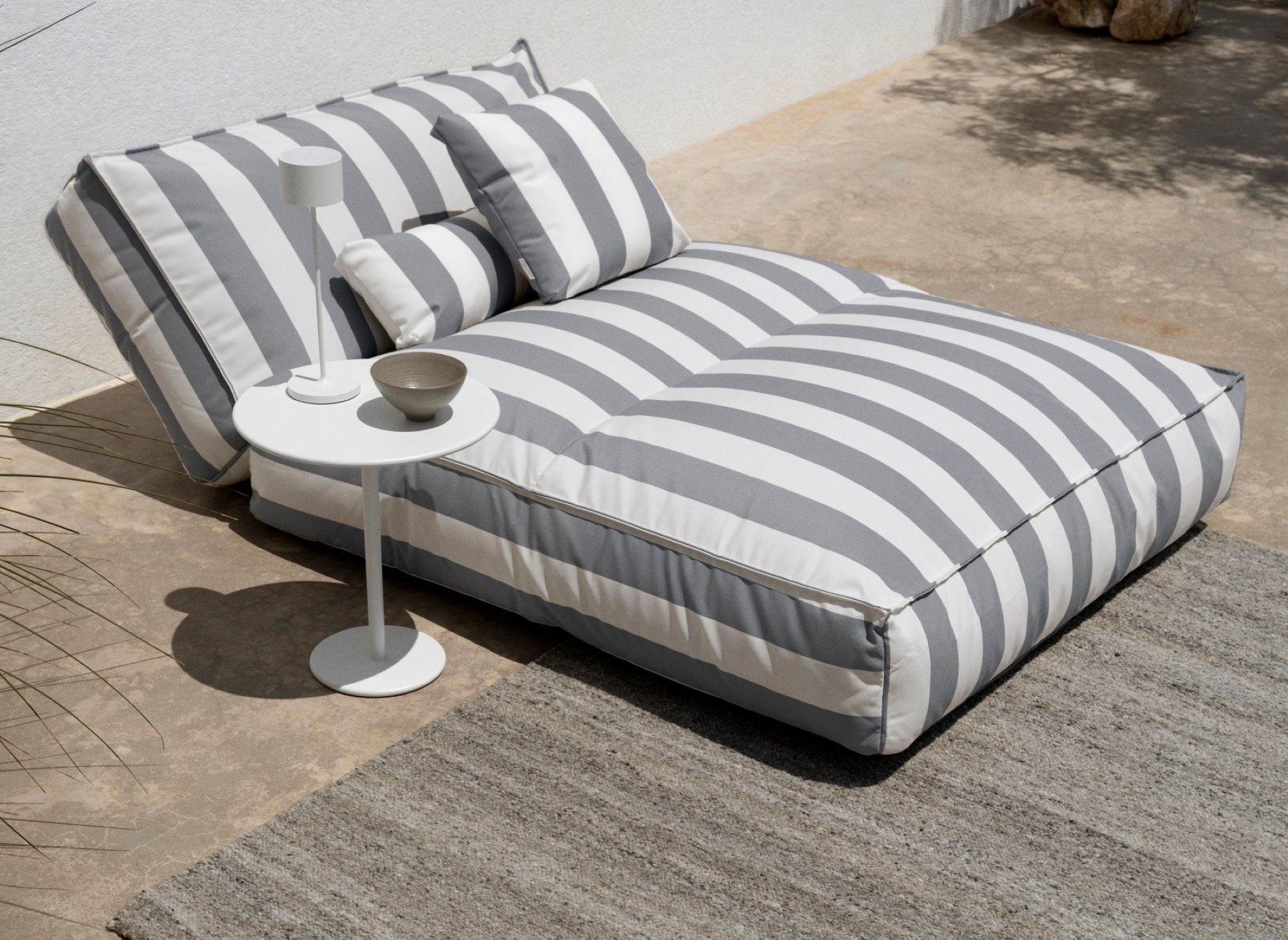 Blomus STAY daybed (Elephant Skin)