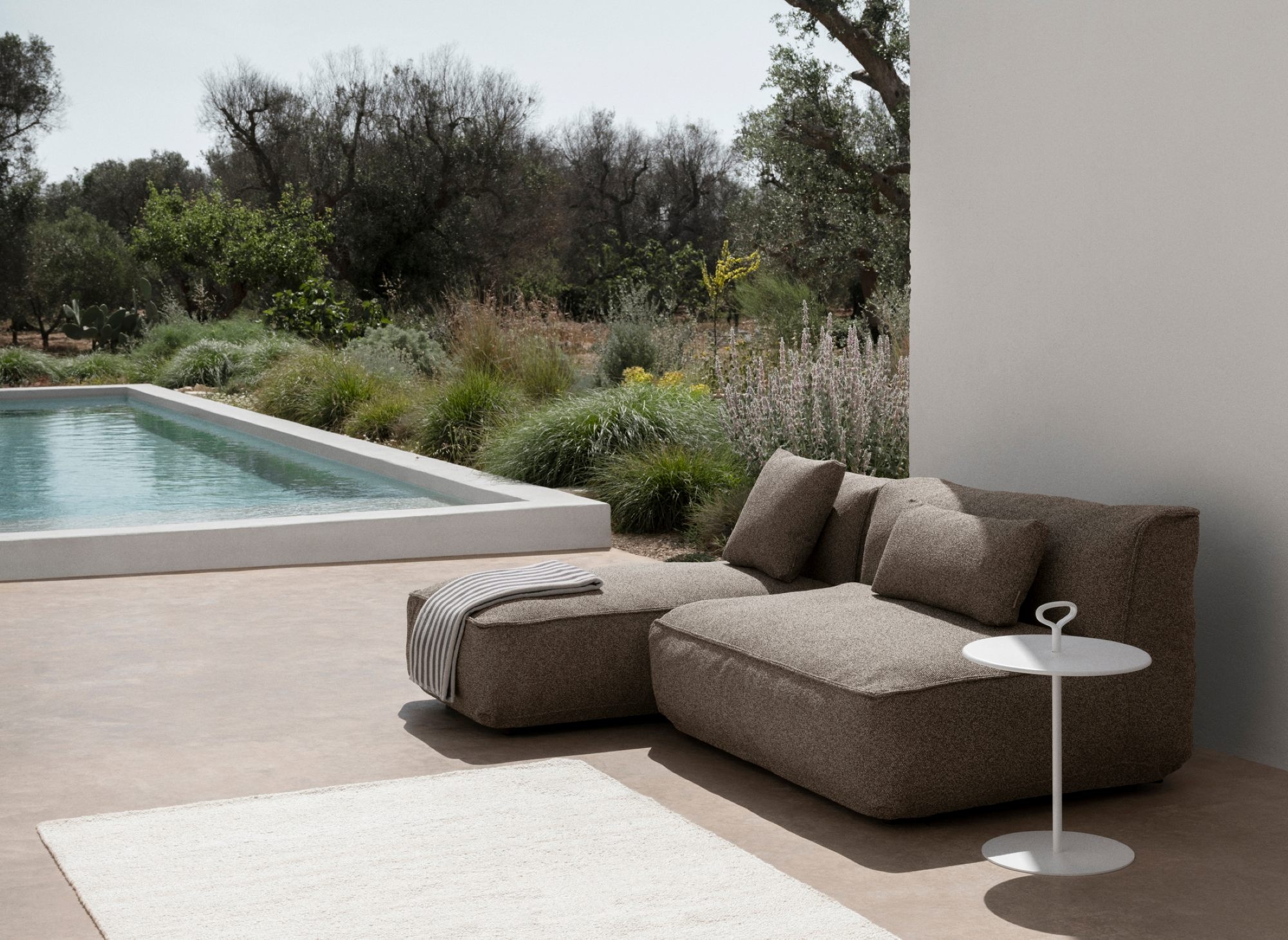 Blomus PORTER side table White