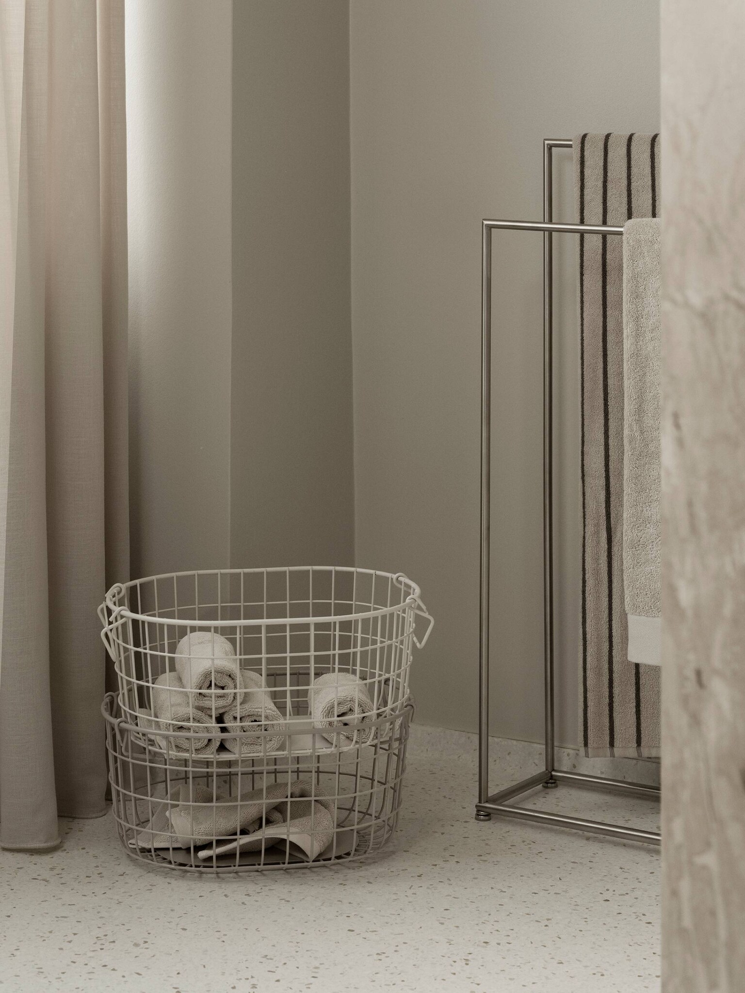 Blomus MODO towel rack Polished (67567)