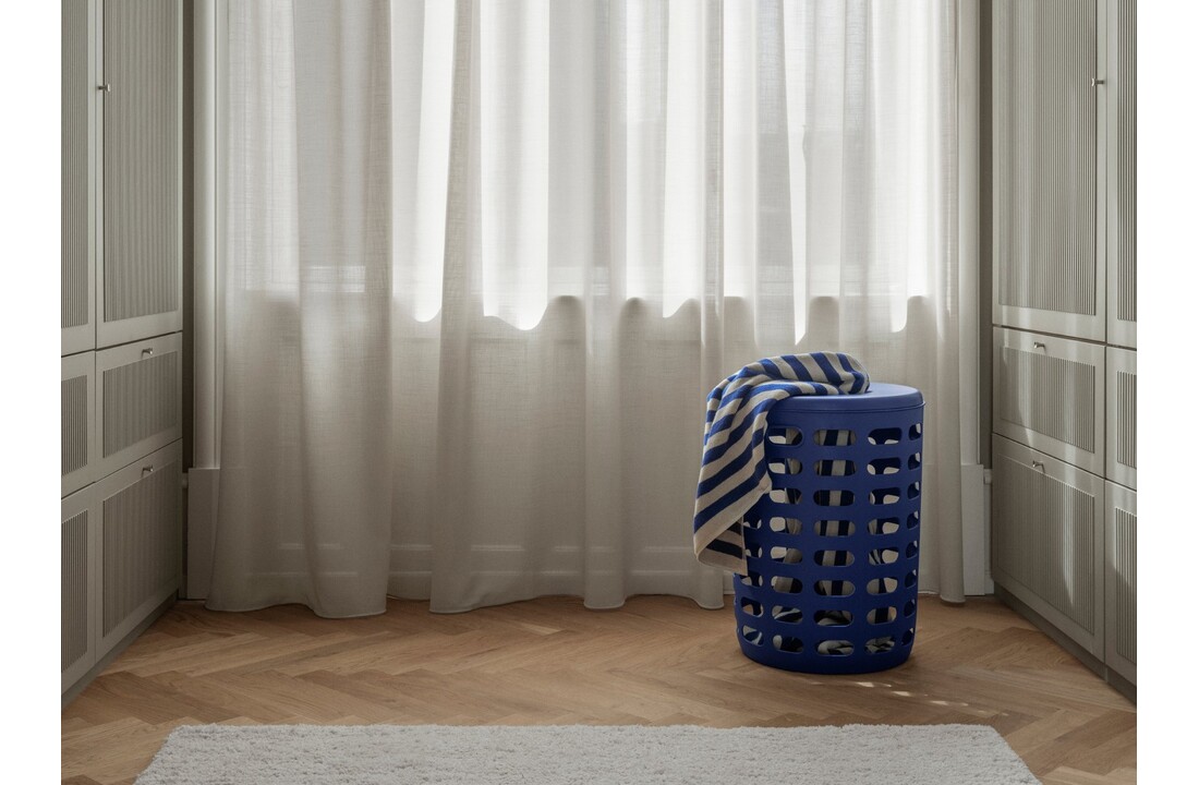 Blomus KORIE laundry basket Mazarine Blue - 66879