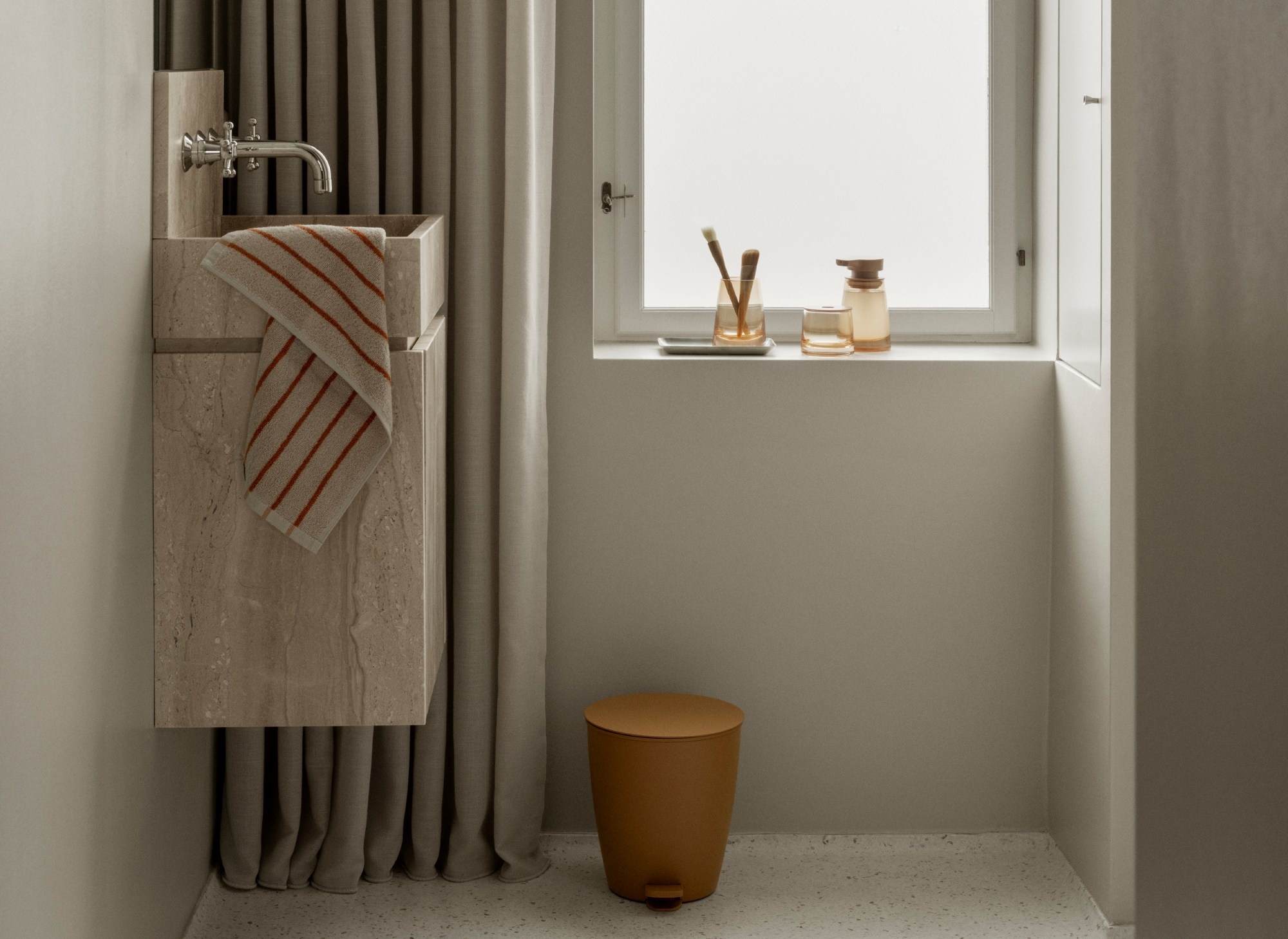 Blomus AVA soap dispenser Tan - 67415