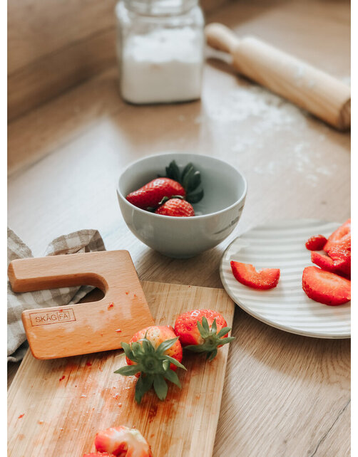 Houten Montessori mes