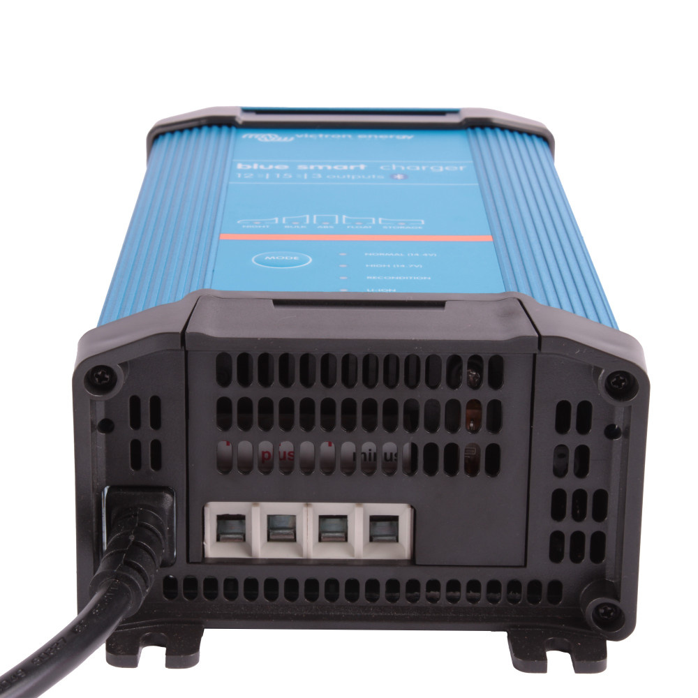 Victron Victron Acculader Blue Smart IP22 12V/15A (3)