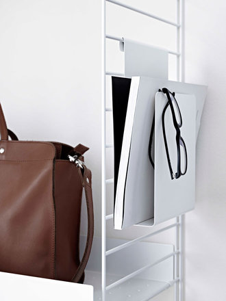 String String Magazine holder