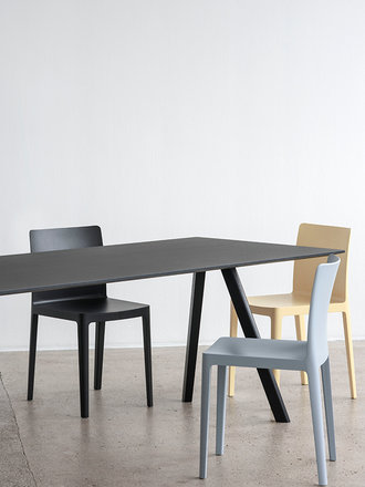 Hay CPH 30 table - black base Hay CPH 30 table - black base