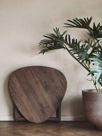 &Tradition Drop Leaf lounge table HM5 &Tradition Drop Leaf lounge table HM5