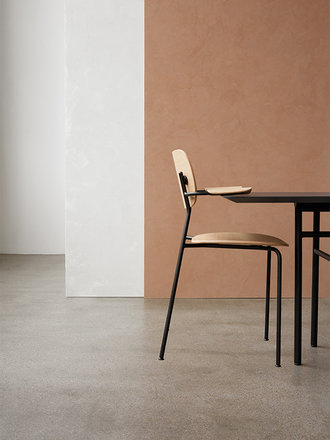 Audo Co chair with armrest - black base Audo Co chair with armrest - black base