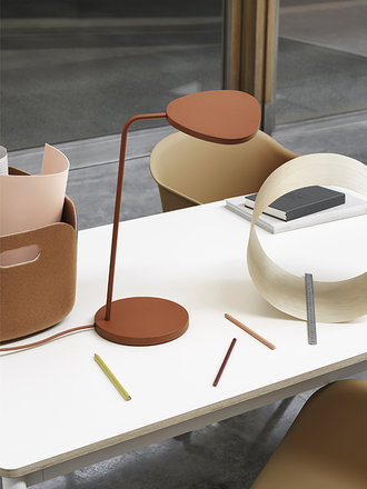 Muuto Leaf table lamp Muuto Leaf table lamp