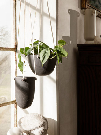 Ferm Living Speckle hanging pot S Ferm Living Speckle hanging pot S