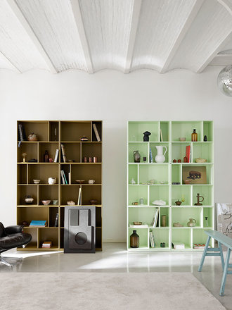 Montana READ bookshelf Montana READ bookshelf