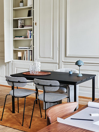 &Tradition Drip table - H74 - black laminate