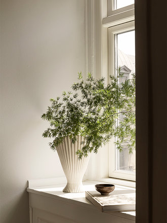 Ferm Living Fountain Vase - Off-White
