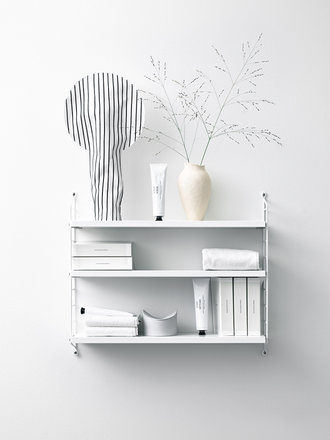 String String pocket