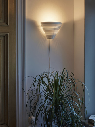 Artek A910 Wall Light - white