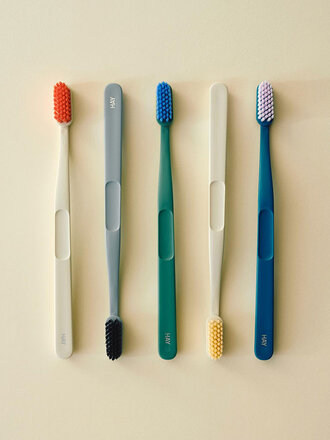 Hay Tann toothbrush