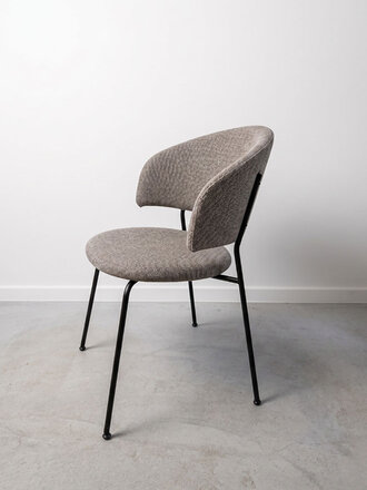 Objekte Unserer Tage Ex-display Wagner Dining Chair - base black