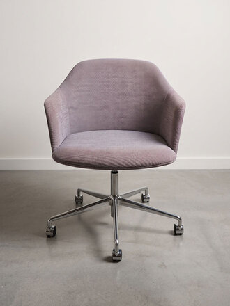 &Tradition ex-display Rely armchair HW56 - Full uph. St. Trio 416 - Polished