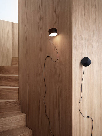 Muuto Post - Wall Lamp - black